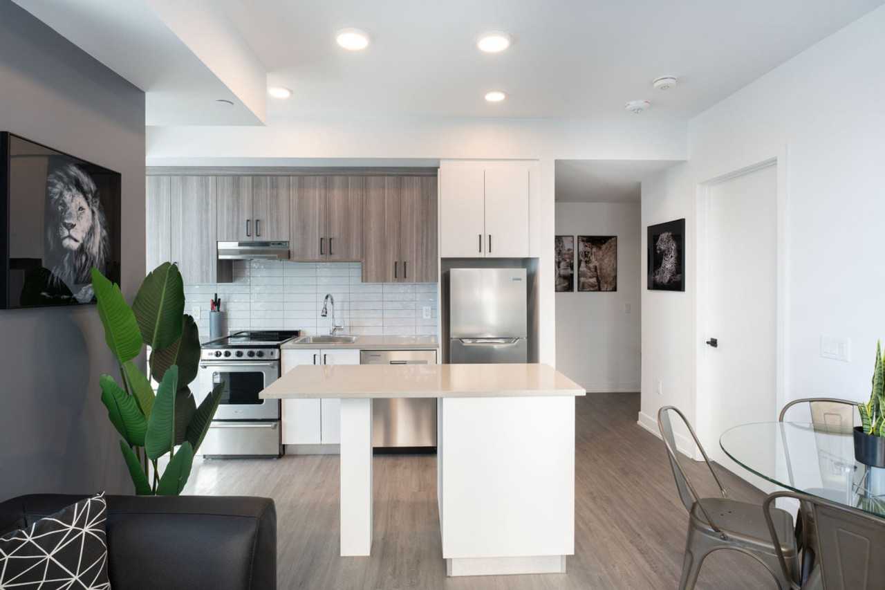 90 Champagne Avenue South - Photo 7 of 31