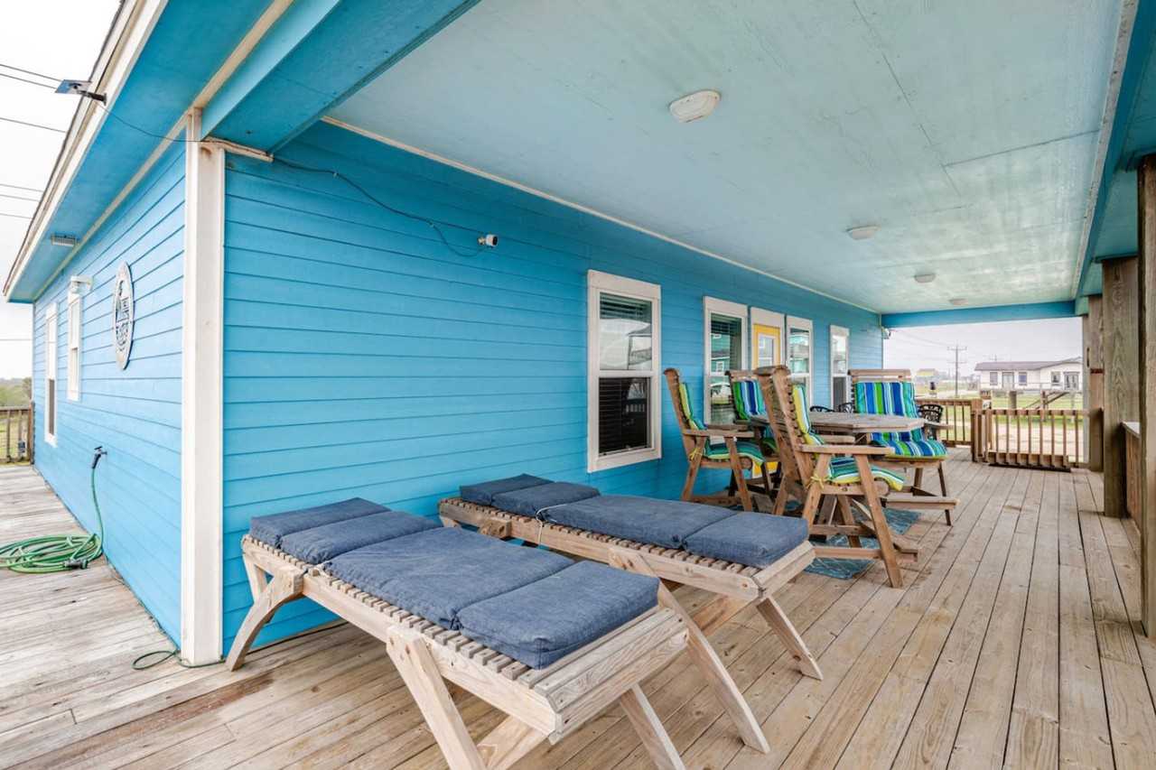 998 Dolly St #1223259P - Photo 7 of 50