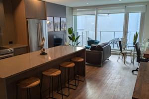 featured image of 952 Johnson St