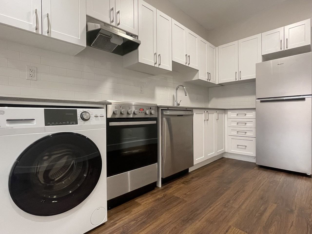 55 John Street South #2 - Photo 5 of 11