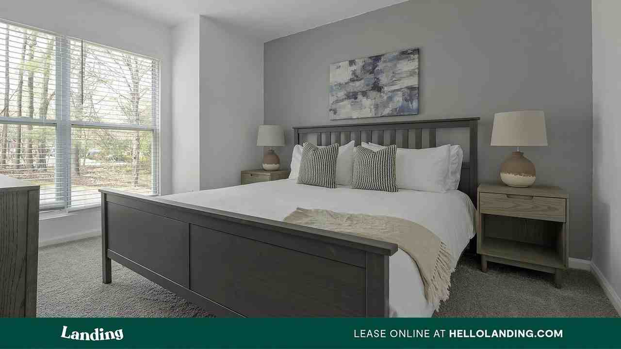 2030 Northcliffe Dr, - Photo 7 of 50