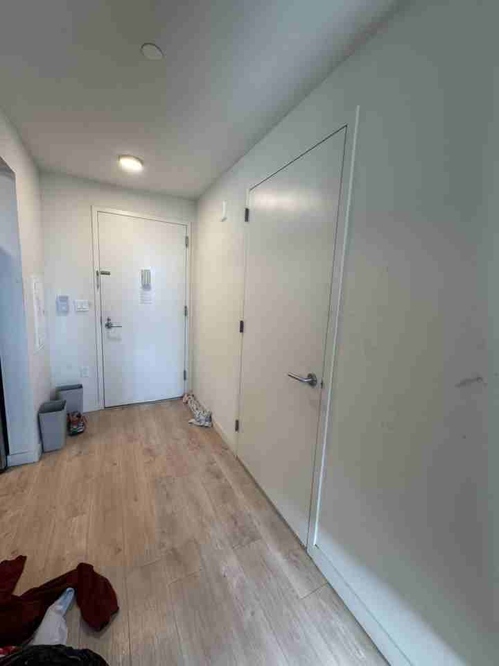 575 Exterior St - Photo 3 of 5