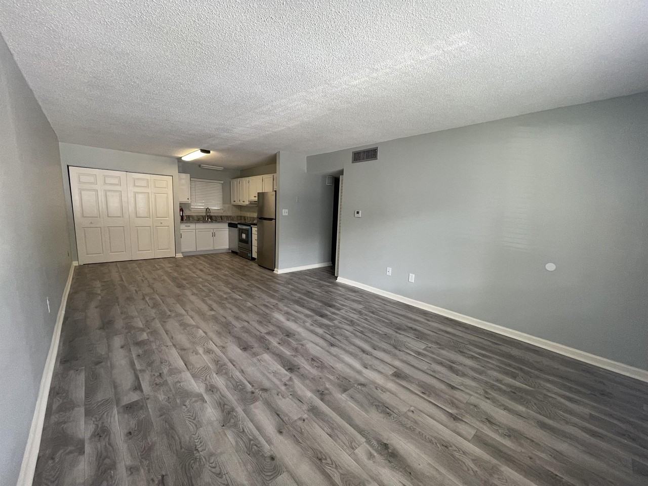 201 College Blvd E #1 - Photo 5 of 8