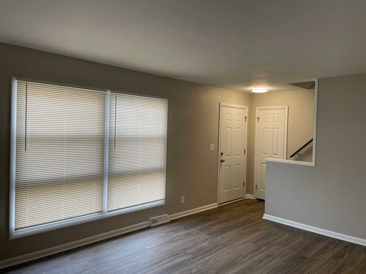 912 Davis Ave - Photo 7 of 50