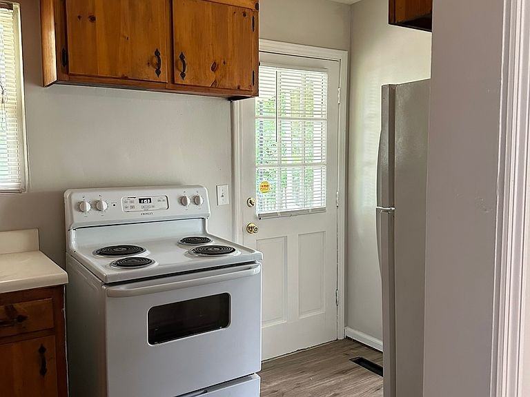 2023 Shark Dr - Photo 6 of 13