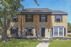 featured image of 2325 Woodhollow Ave