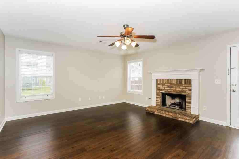 5102 Redcoat Ln - Photo 5 of 17
