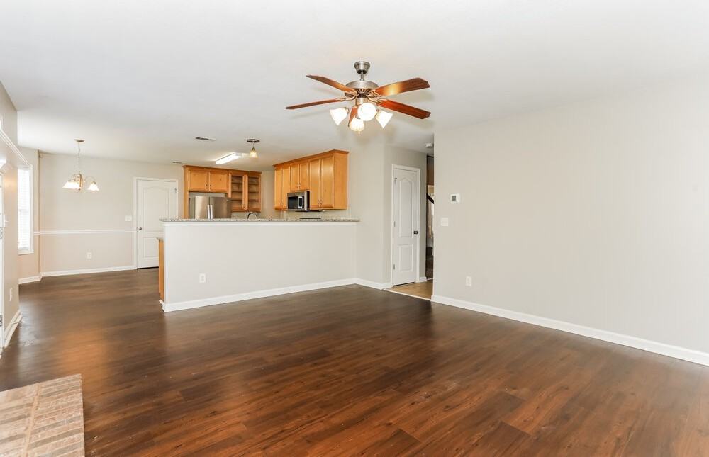 5102 Redcoat Ln - Photo 6 of 17