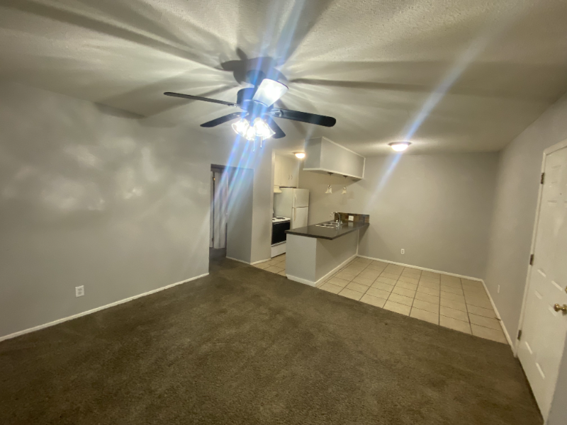 1617 S Van Buren St #4 - Photo 2 of 8