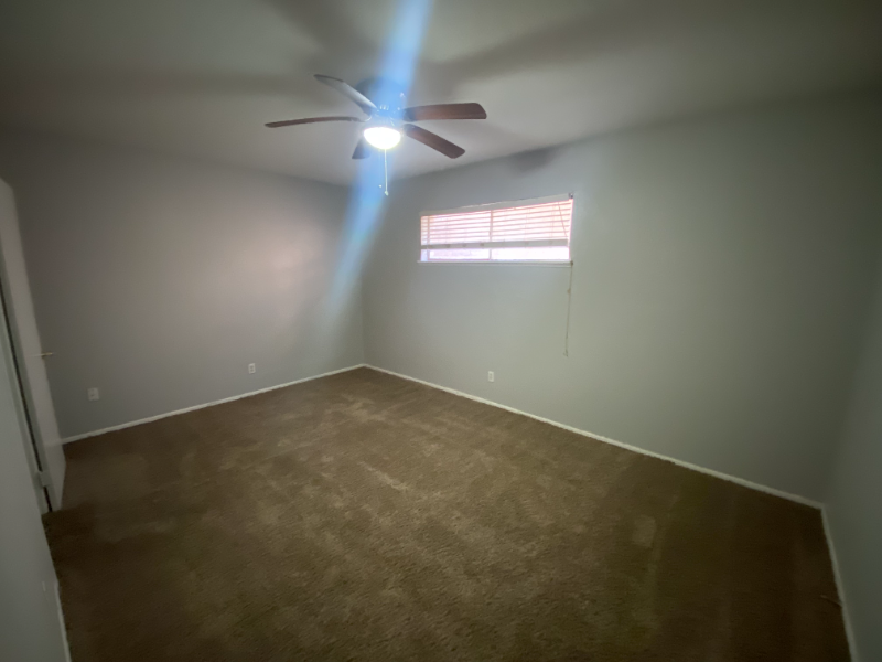 1617 S Van Buren St #4 - Photo 4 of 8