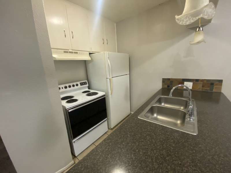 1617 S Van Buren St #4 - Photo 5 of 8