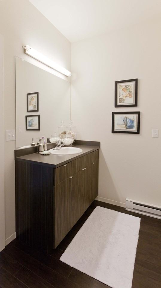 222 Wisconsin Street - Photo 7 of 8