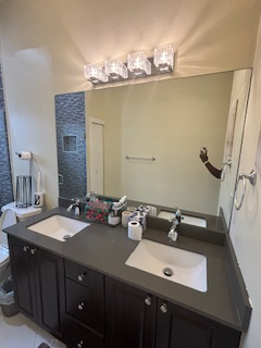 407 Boynton Beach Boulevard - Photo 2 of 10