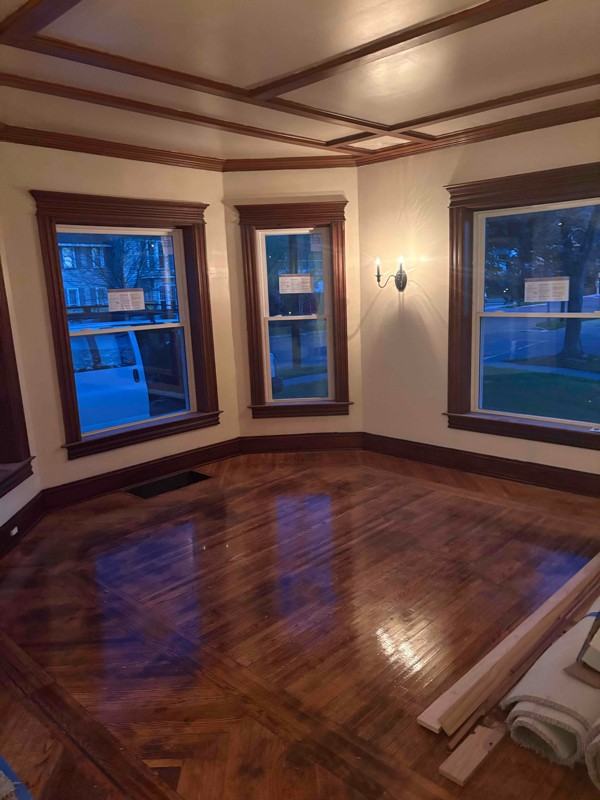 201 E Pine St - Photo 3 of 10