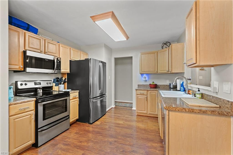 137 Dana Dr - Photo 3 of 7