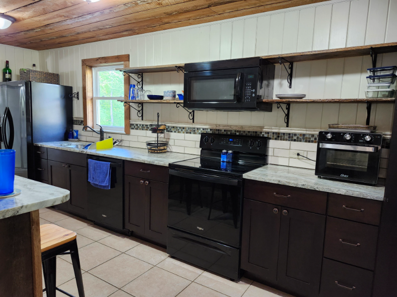 7055 Tomotley Rd - Photo 5 of 10