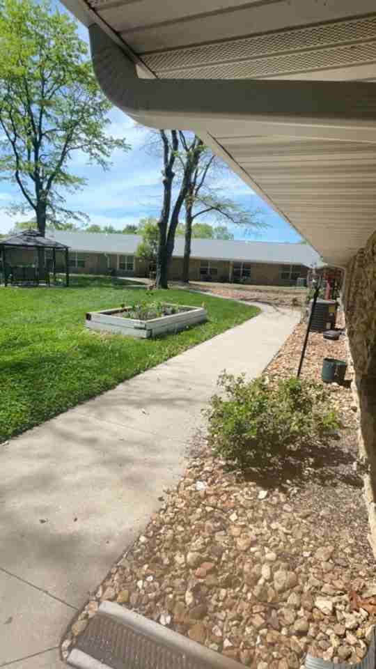 515 E Morse Ave - Photo 5 of 19