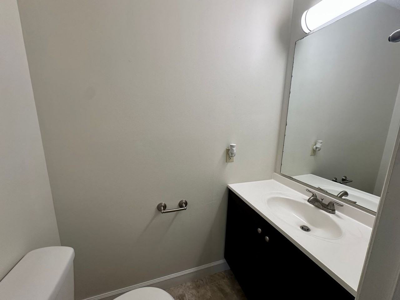 2060B Hideaway Dr - Photo 7 of 7