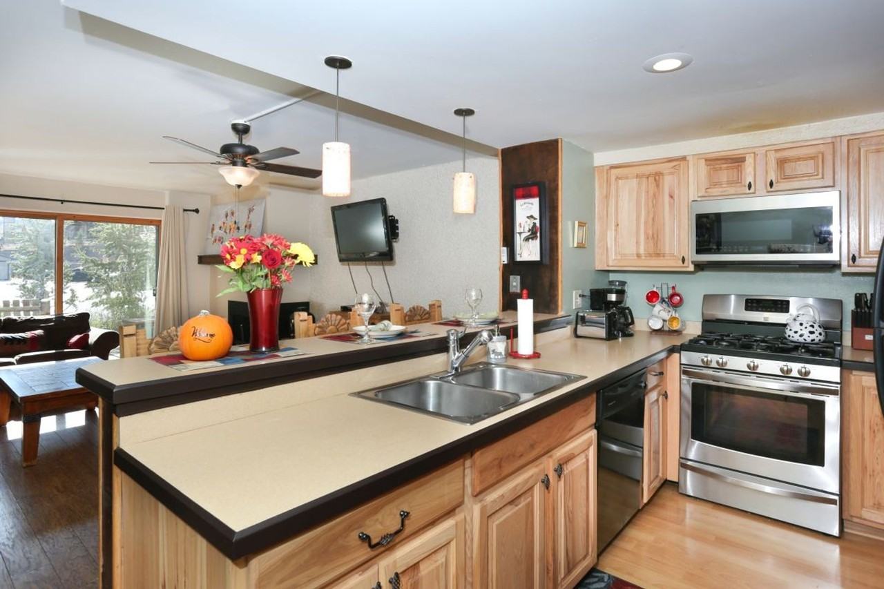 867 Airport Rd #11 - Photo 3 of 30