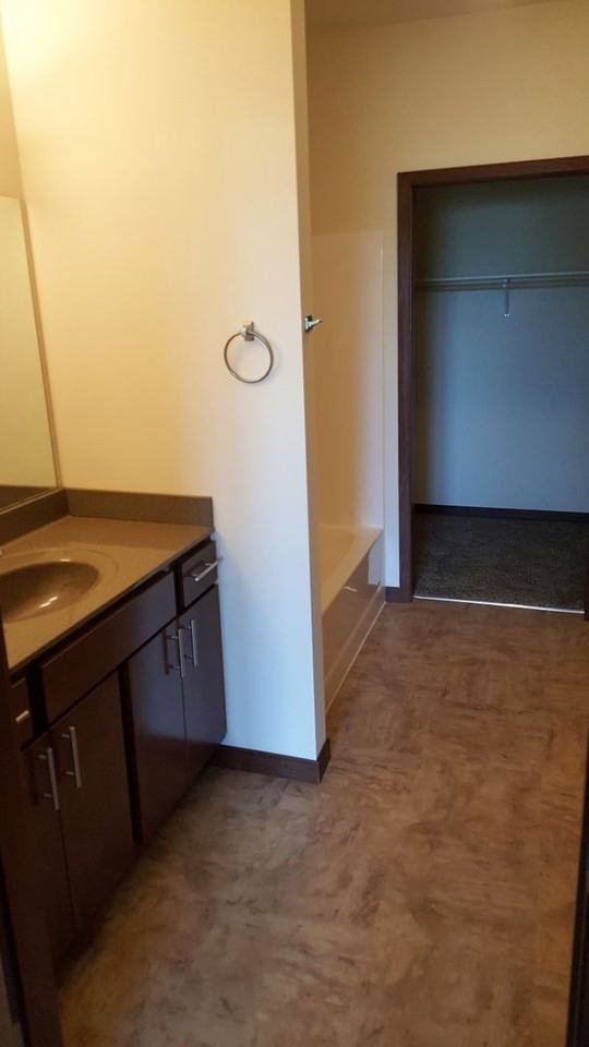 Humble Oaks - Photo 7 of 13