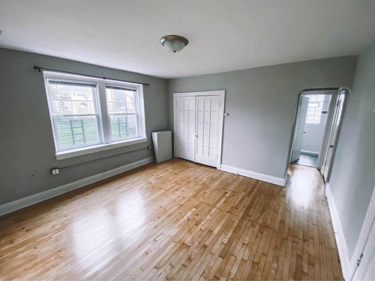 University Crossing II - Photo 4 of 9