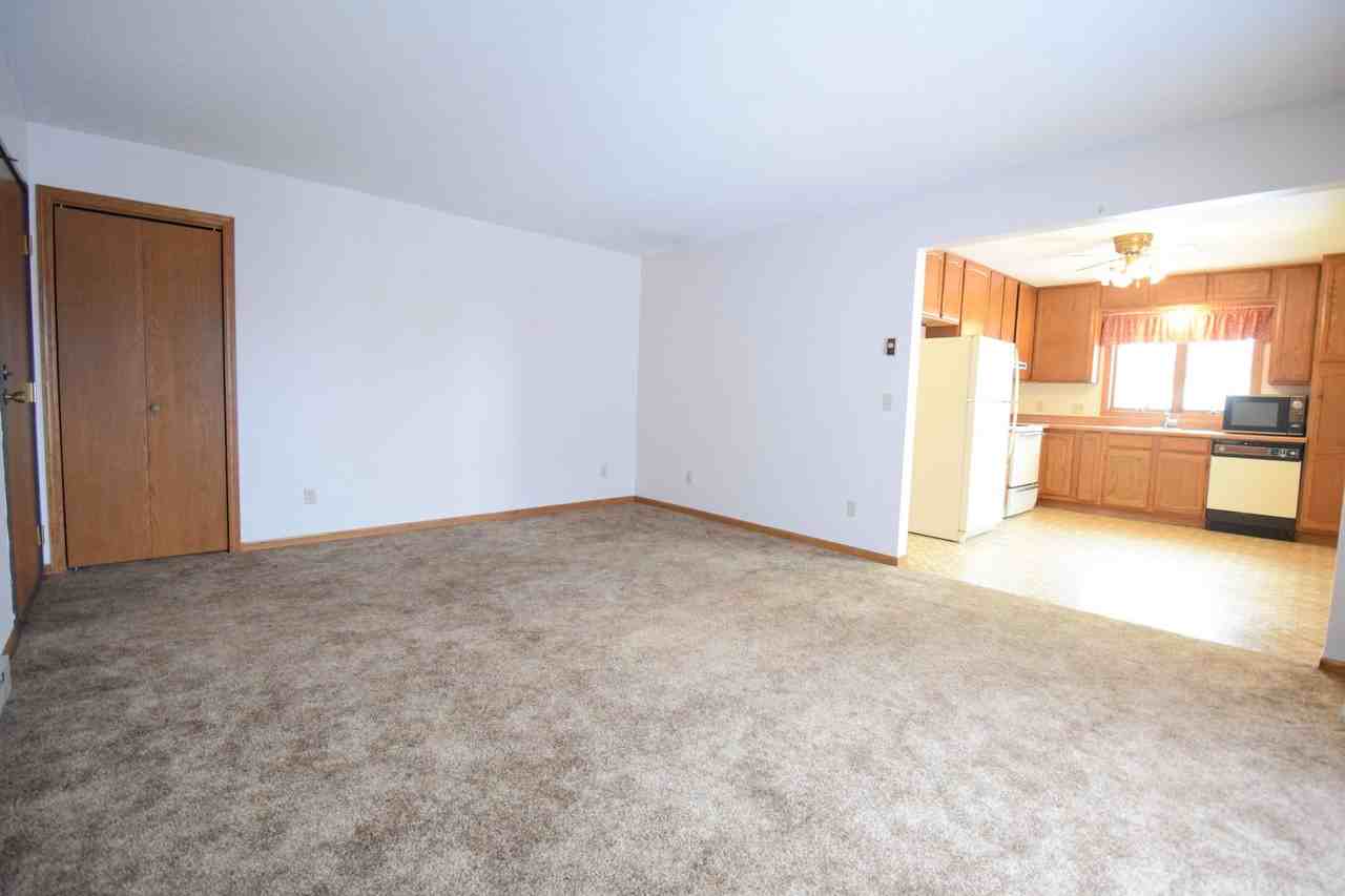 Heather Lane Place (125) - Photo 2 of 11