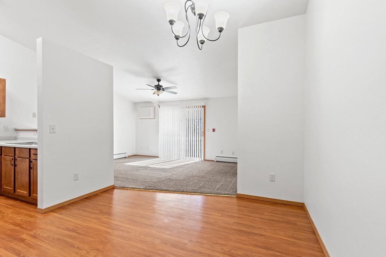 Woodale - Photo 4 of 25