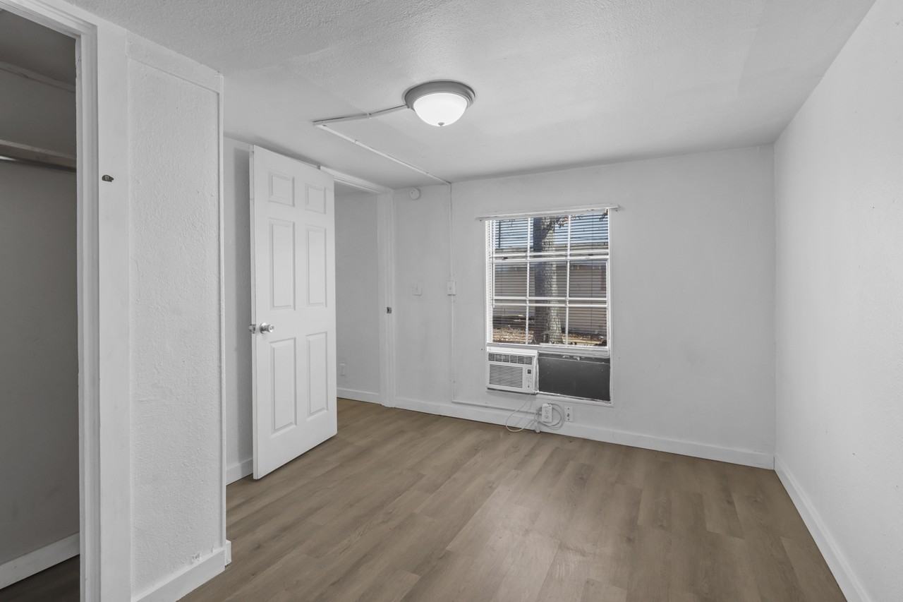 10 Frank Cir #NA - Photo 5 of 16