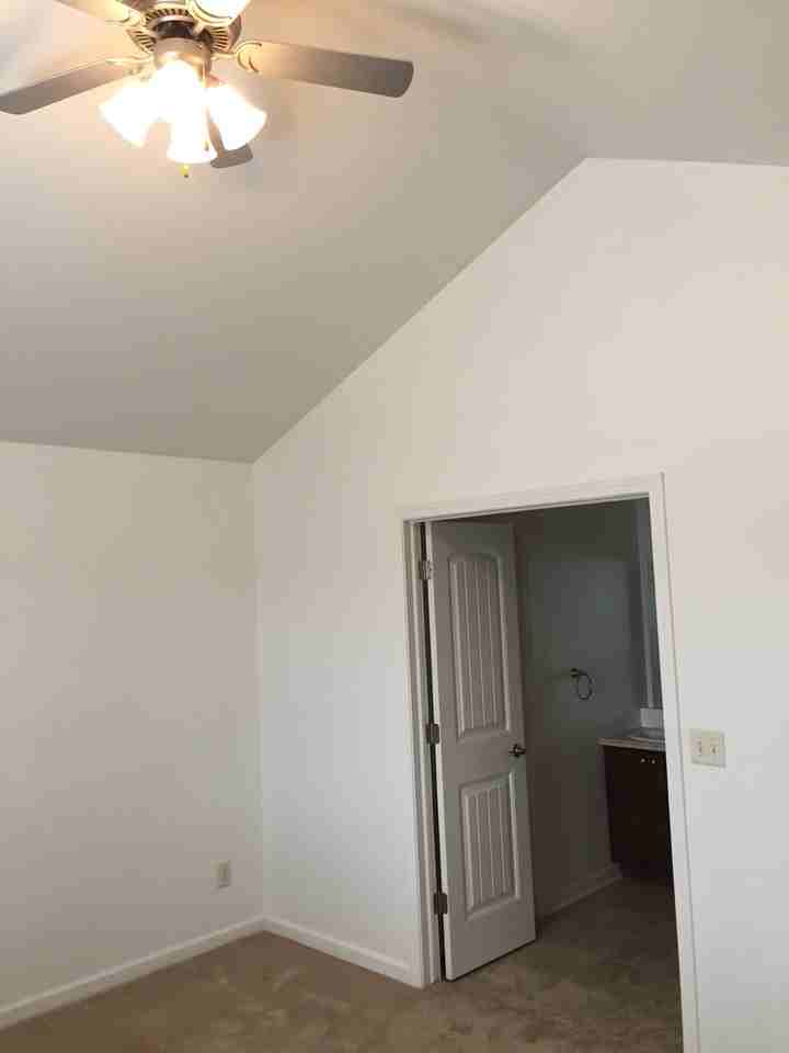 1135 Ridge Creek Cir #101 - Photo 7 of 20