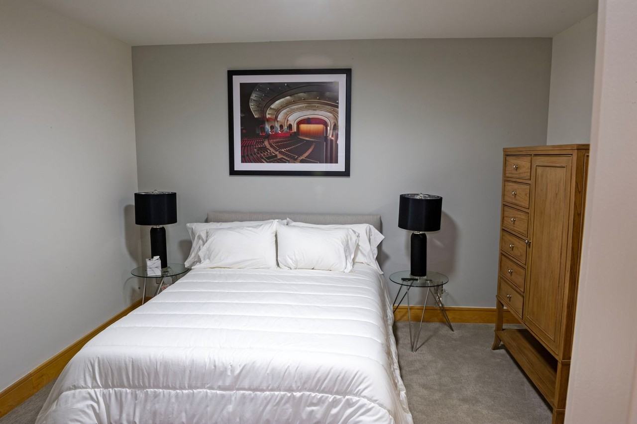 118 N Walnut St - Photo 5 of 37