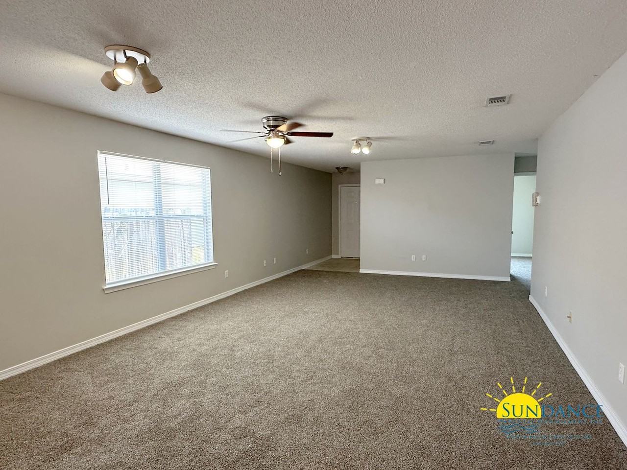 7692 Chablis Cir - Photo 3 of 12