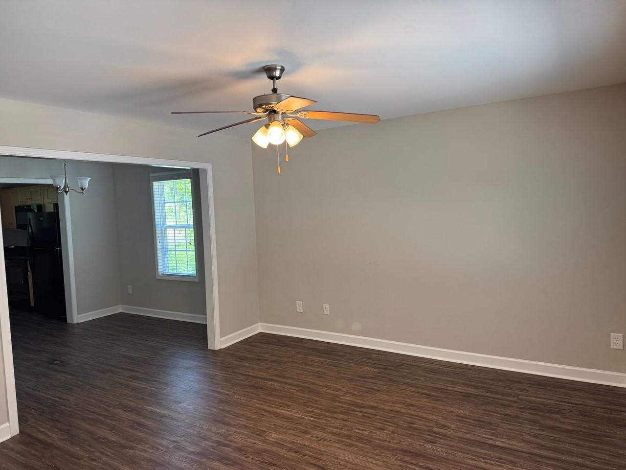 1406 Branch St - Photo 2 of 14