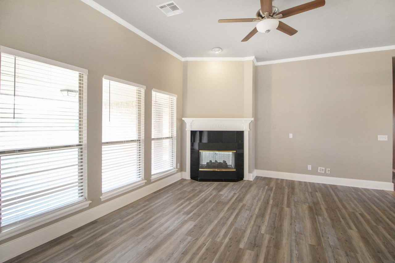 16016 Promontory Rd - Photo 3 of 16