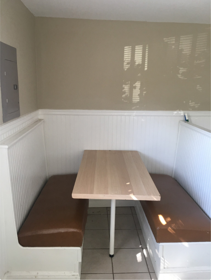 1127 Park St - Photo 5 of 9