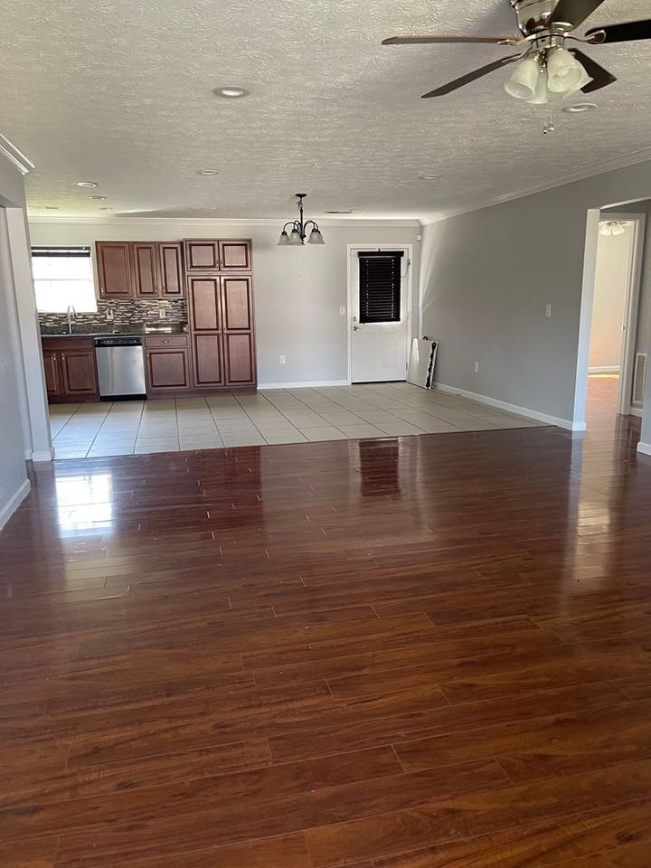 411 Cornus Ave - Photo 2 of 14
