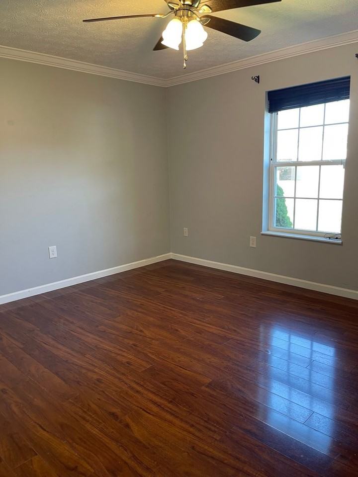 411 Cornus Ave - Photo 7 of 14