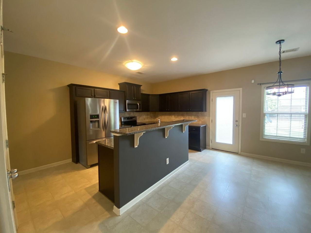 118 Broomsedge Ln - Photo 4 of 33