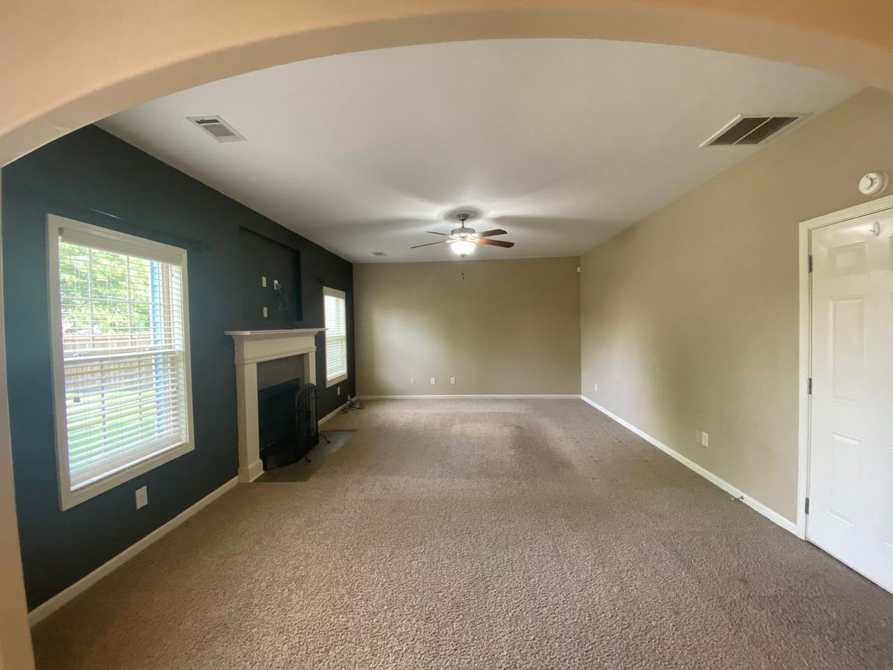 118 Broomsedge Ln - Photo 6 of 33