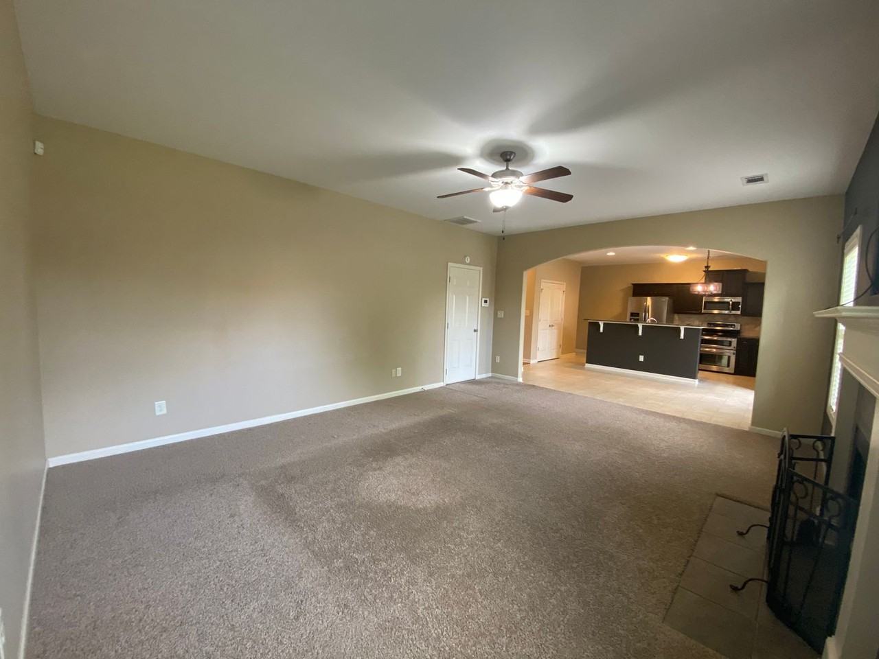 118 Broomsedge Ln - Photo 7 of 33