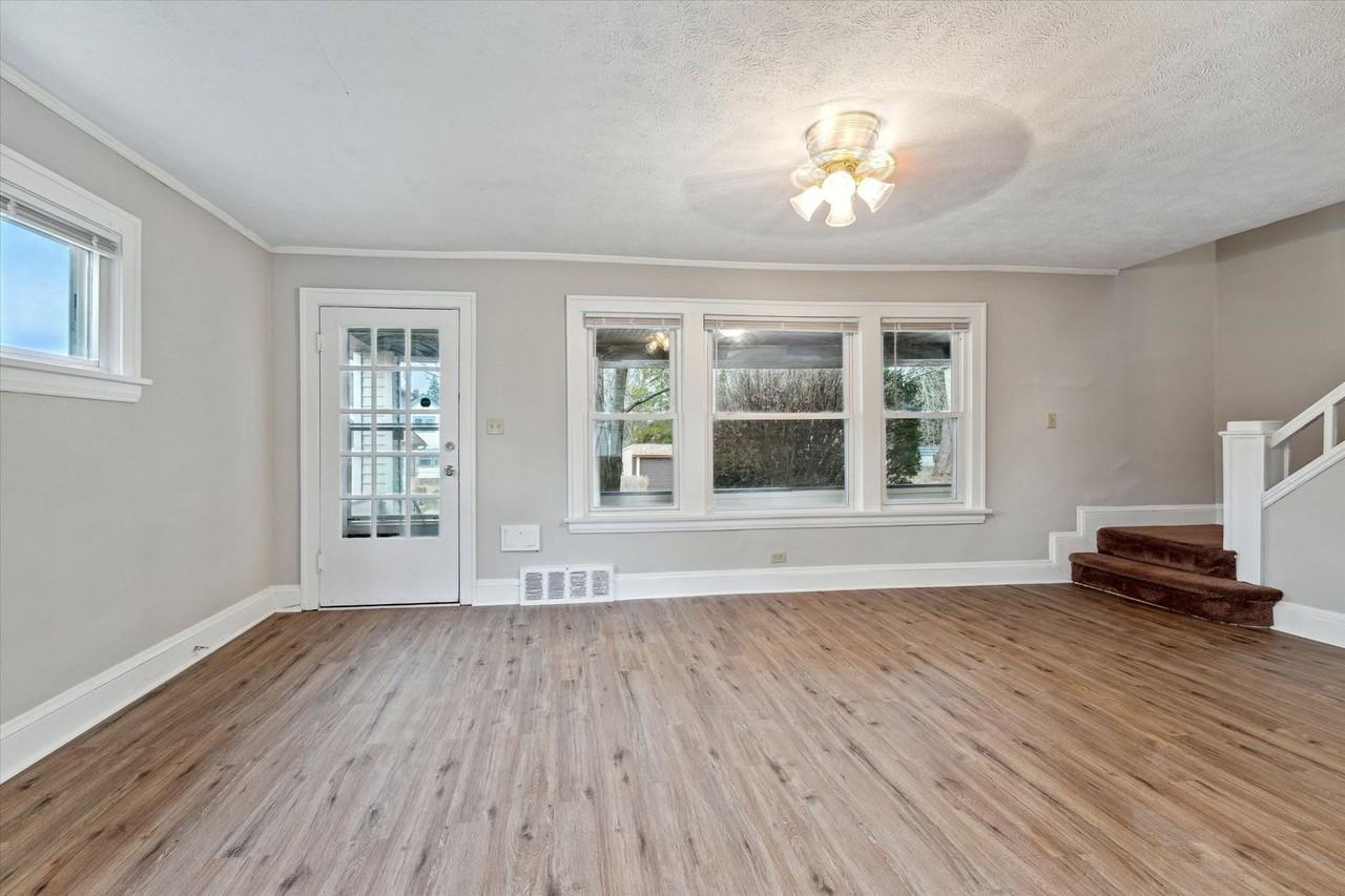 4367 E 139th St - Photo 5 of 29
