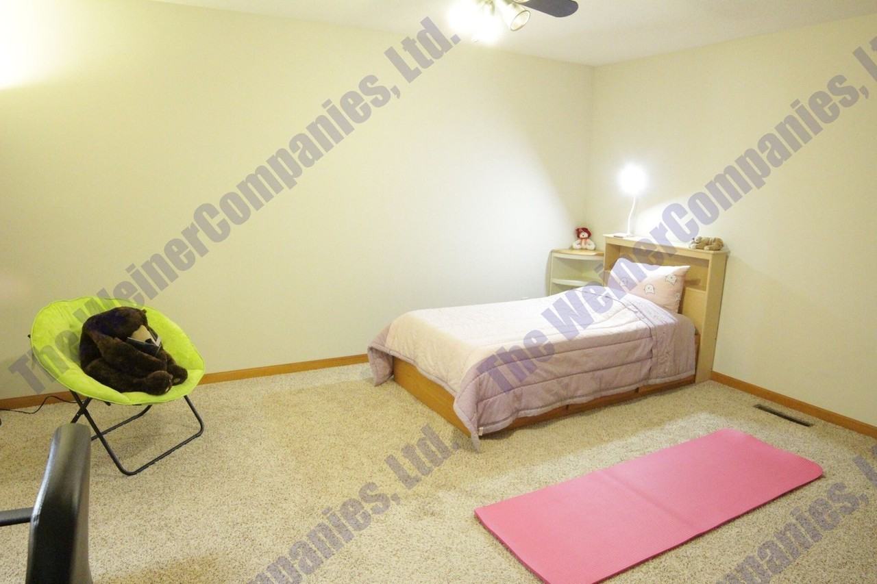 1804B Glenwood Oaks Ct - Photo 3 of 15