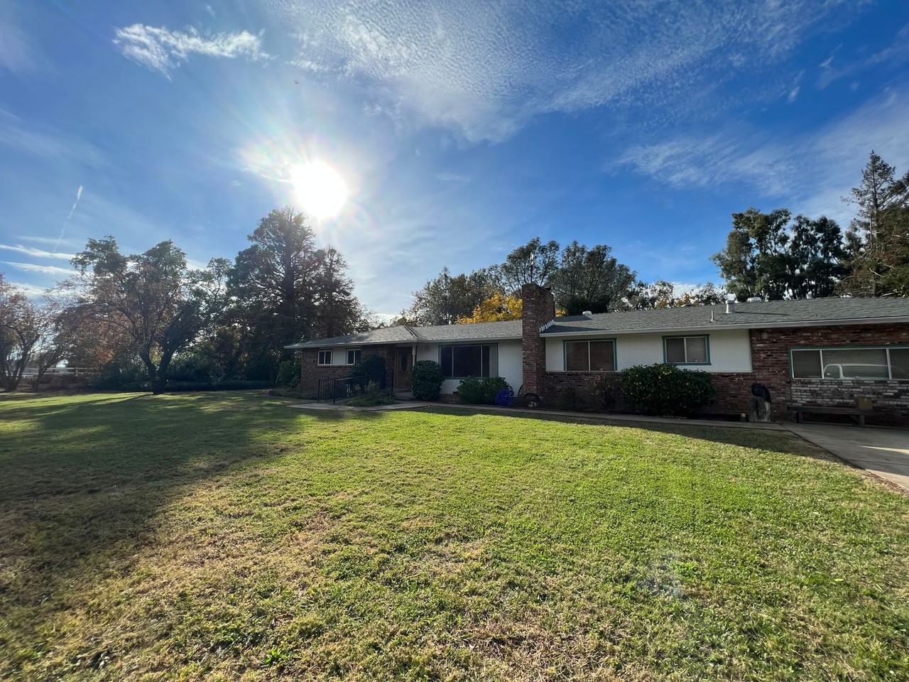 9866 Hillview Dr - Photo 2 of 42