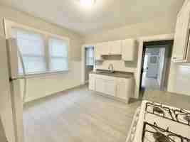 featured image of 2626 N Fratney St