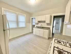 2626 Fratney - Photo 1 of 1