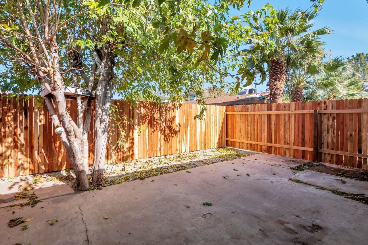 The Lowe located in the heart of Mesa! - Photo 6 of 32