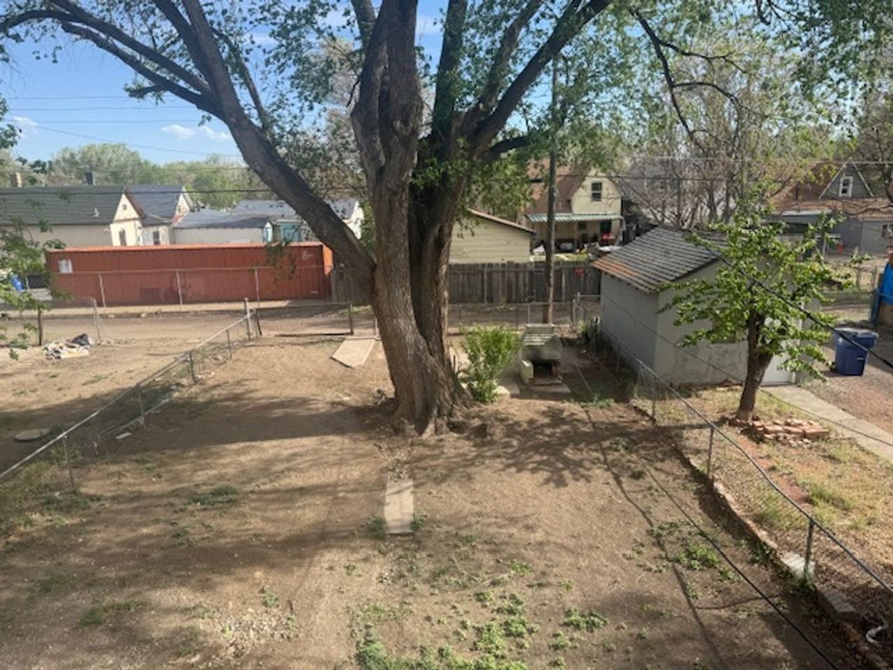 716 East 2nd Street - Photo 3 of 16