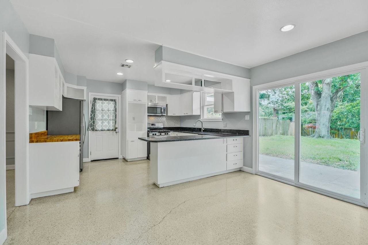 6015 Dover Pl - Photo 5 of 14