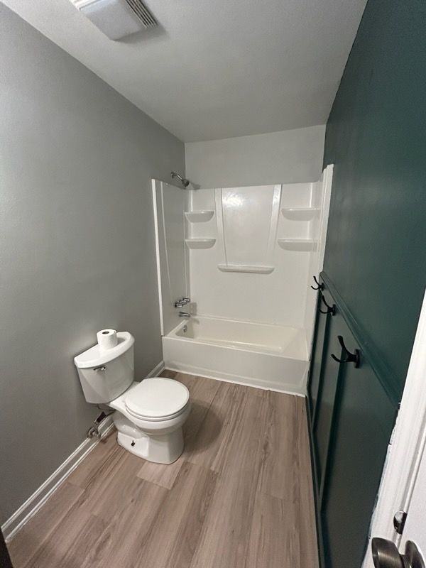 110 Cathy Dr - Photo 2 of 4