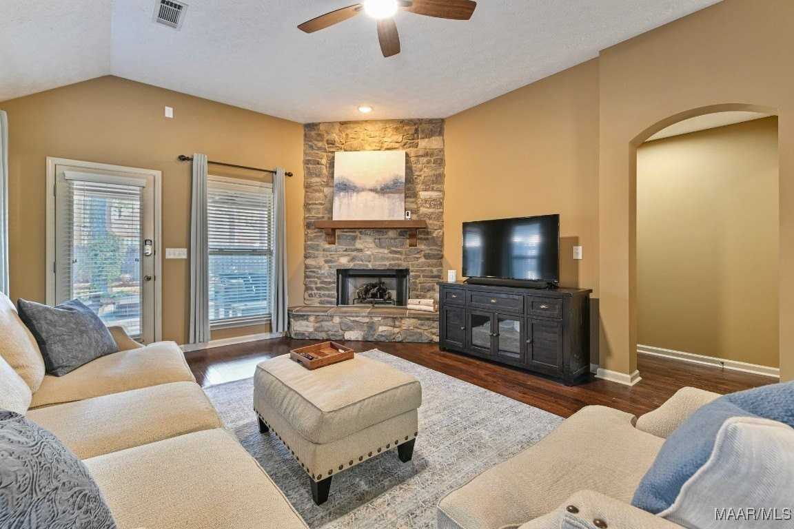 8912 Saw Tooth Loop - Photo 3 of 32