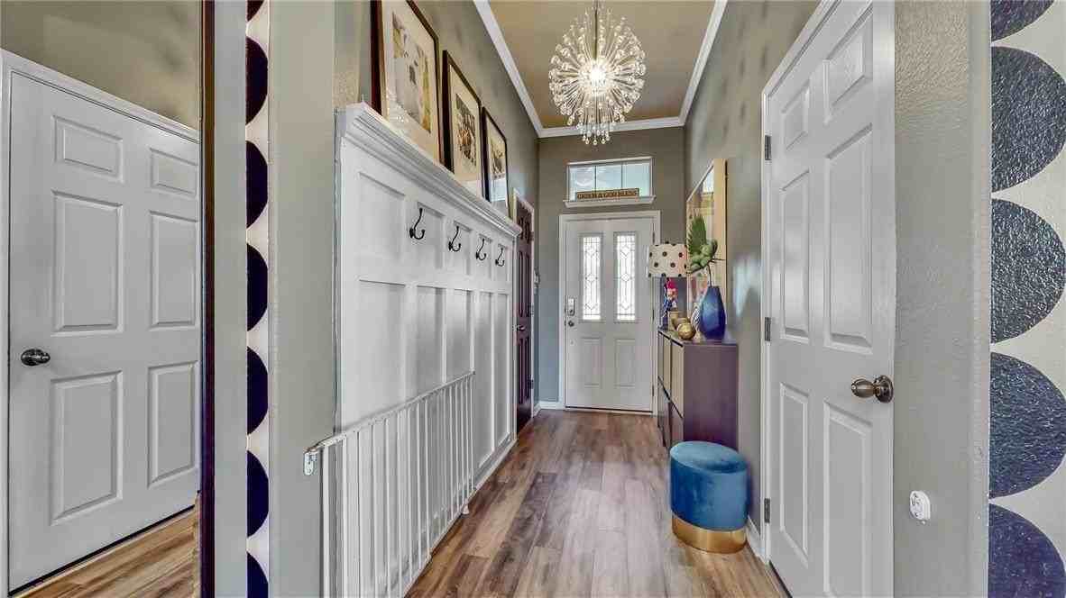 4121 Lake Edge Way - Photo 6 of 40